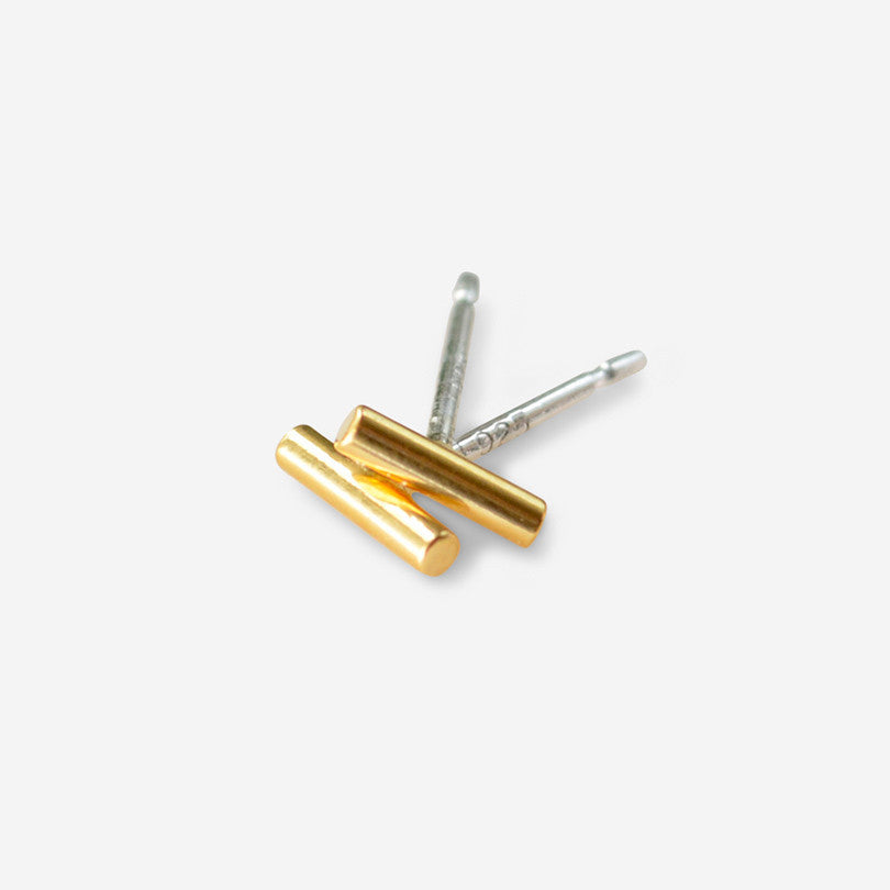 Tiniest Bar Stud Earrings – Gold